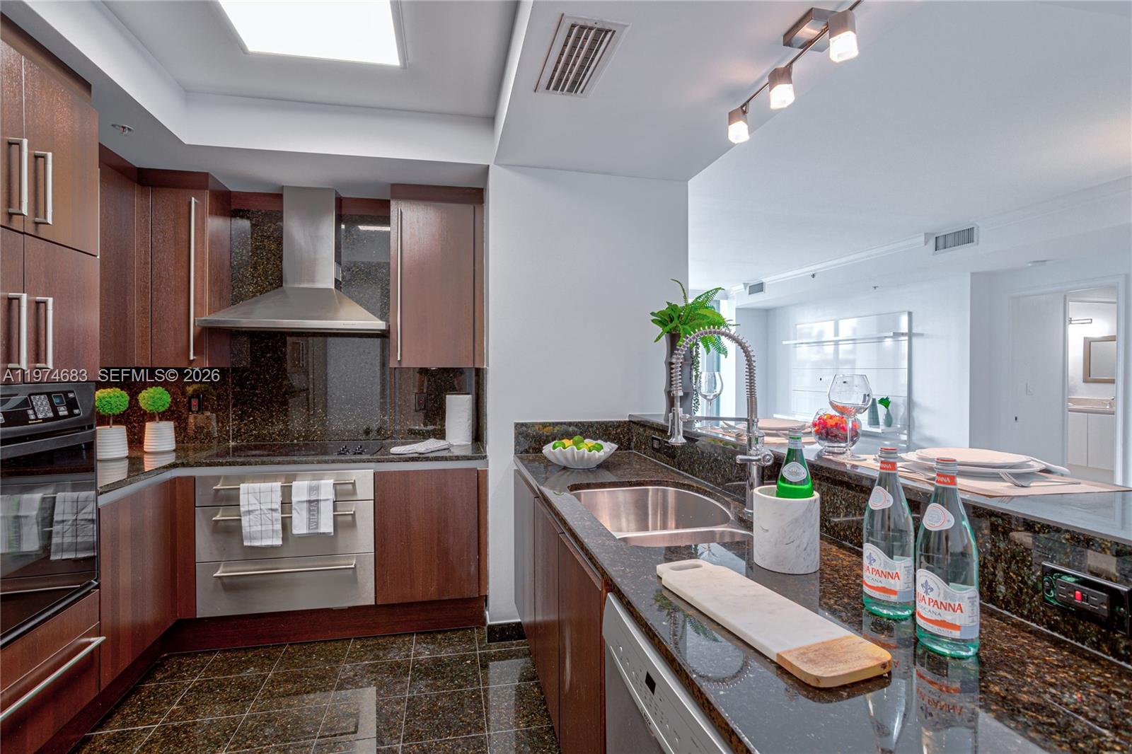 3400 SW 27th Ave #906 Miami, FL 33133