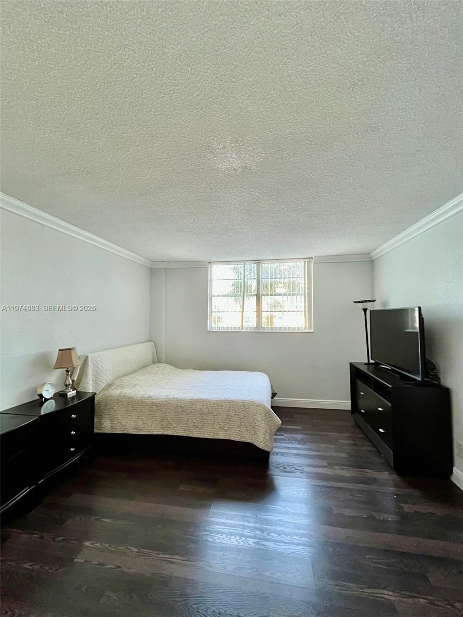 19390 Collins Ave #225 Sunny Isles Beach, FL 33160