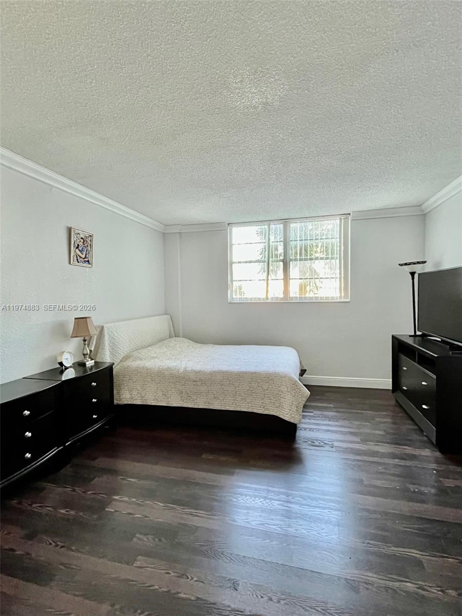 19390 Collins Ave #225 Sunny Isles Beach, FL 33160