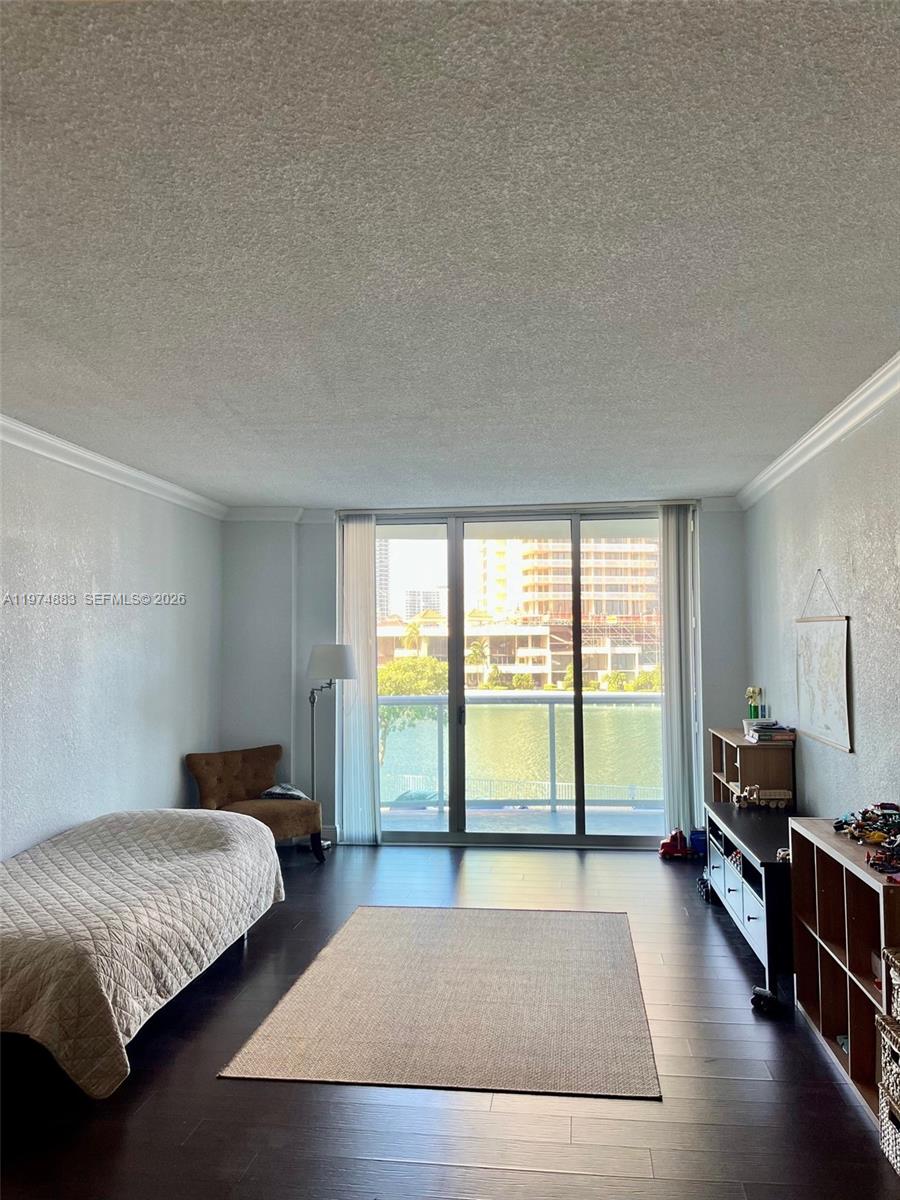 19390 Collins Ave #225 Sunny Isles Beach, FL 33160