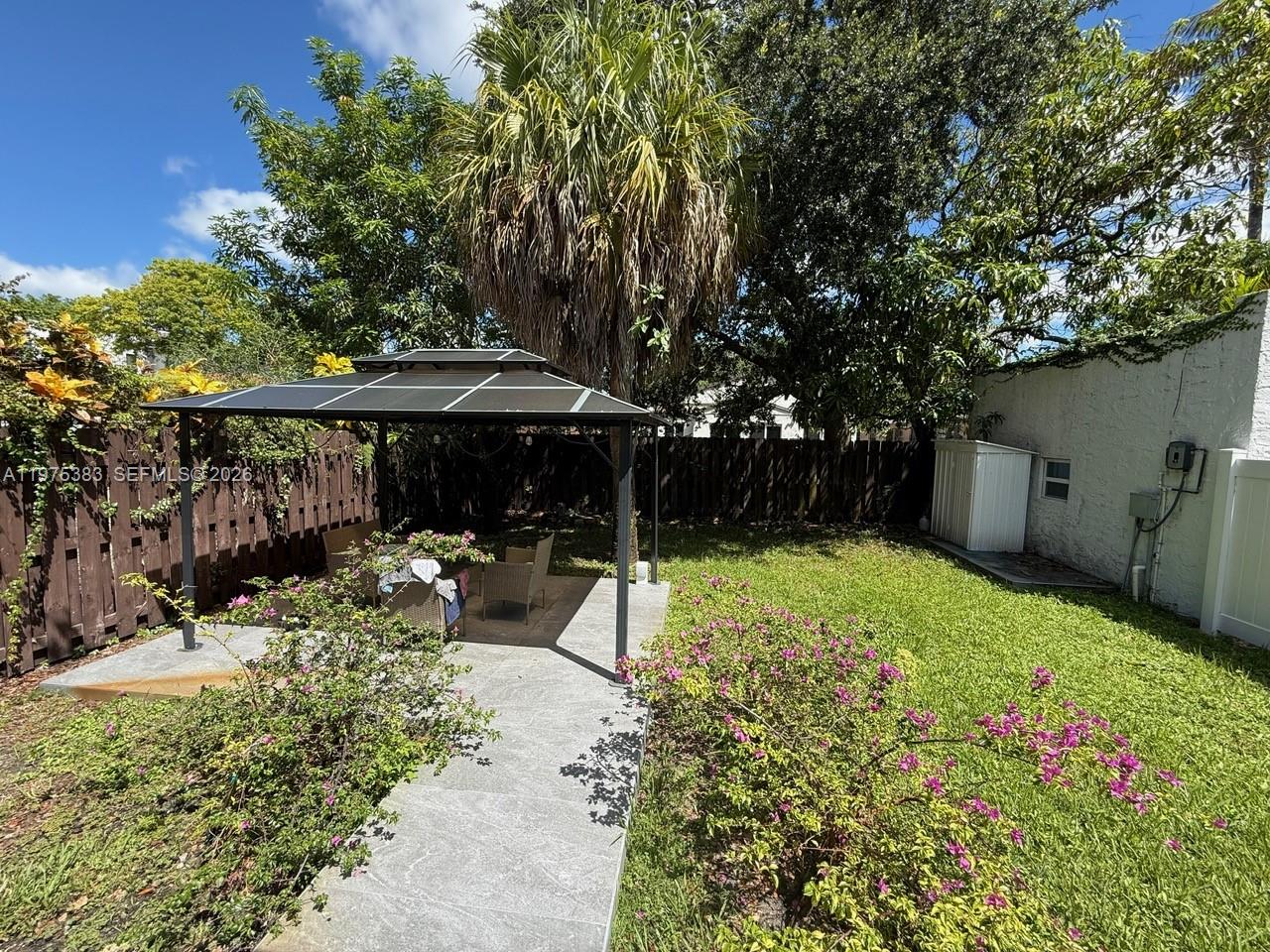 247 NW 58th St Miami, FL 33127