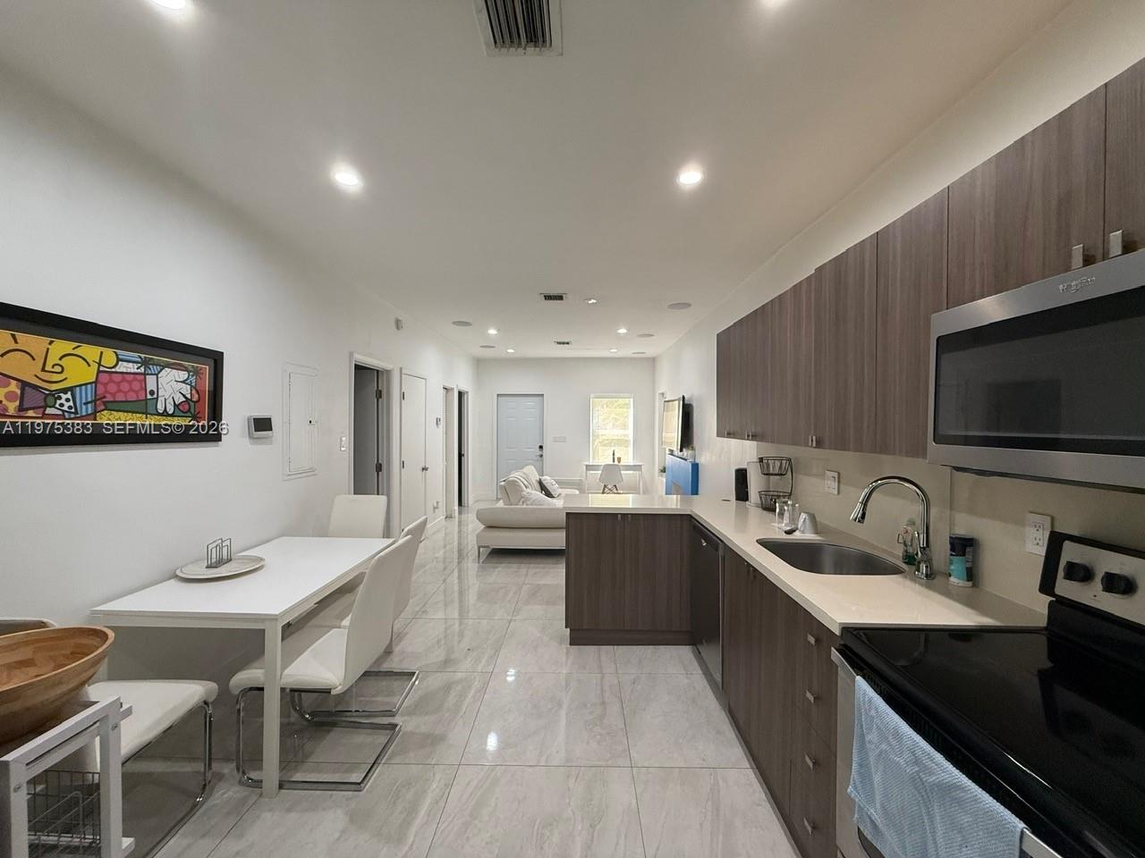 247 NW 58th St Miami, FL 33127