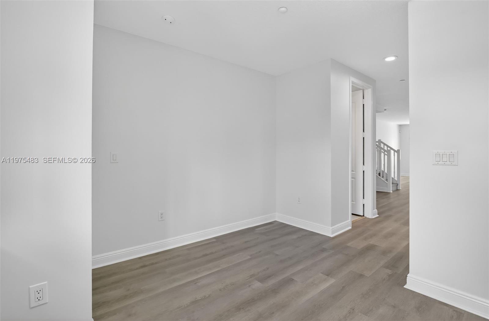 411 SW 13th Ter Fort Lauderdale, FL 33312