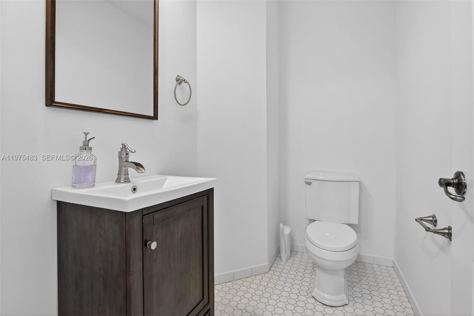 411 SW 13th Ter Fort Lauderdale, FL 33312