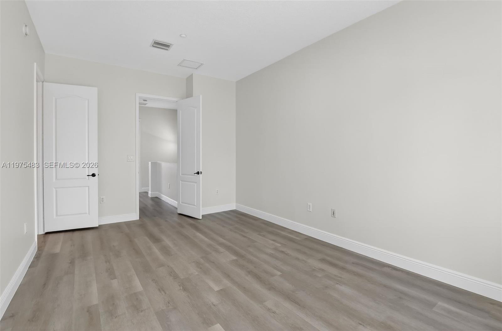 411 SW 13th Ter Fort Lauderdale, FL 33312