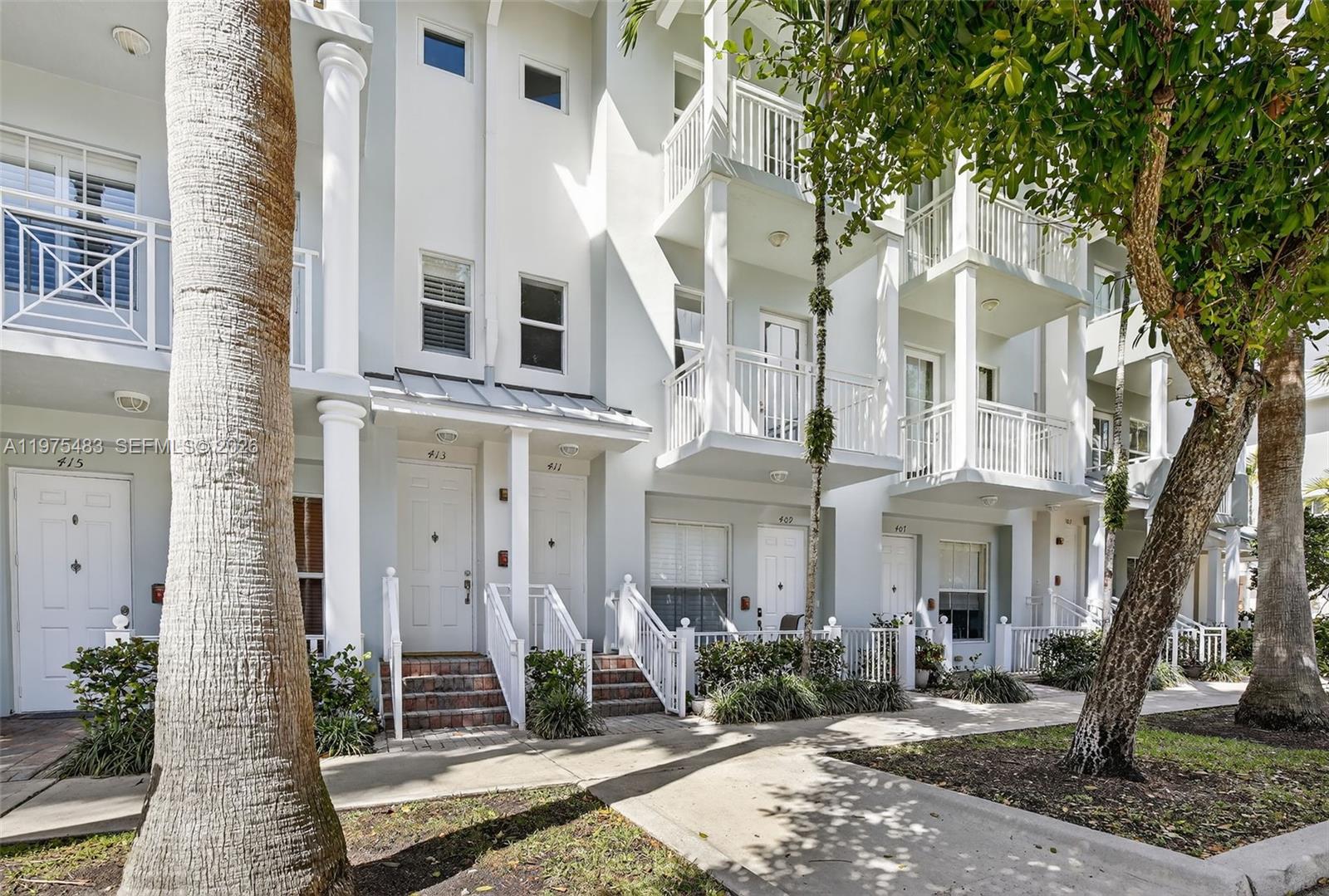 411 SW 13th Ter Fort Lauderdale, FL 33312