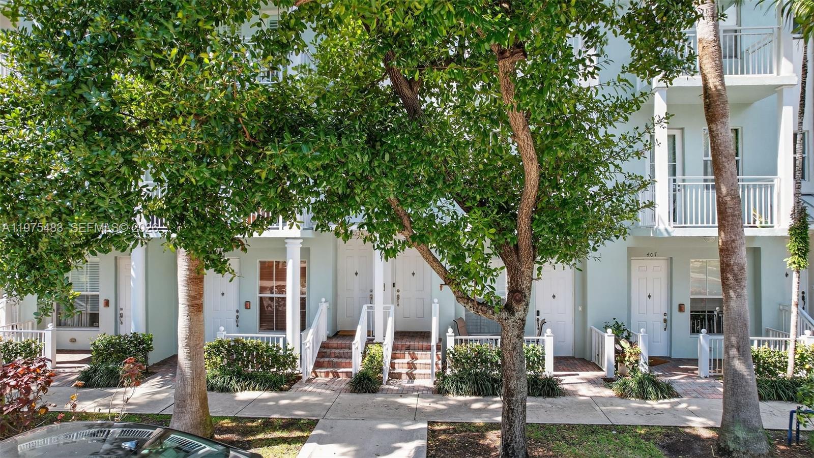 411 SW 13th Ter Fort Lauderdale, FL 33312