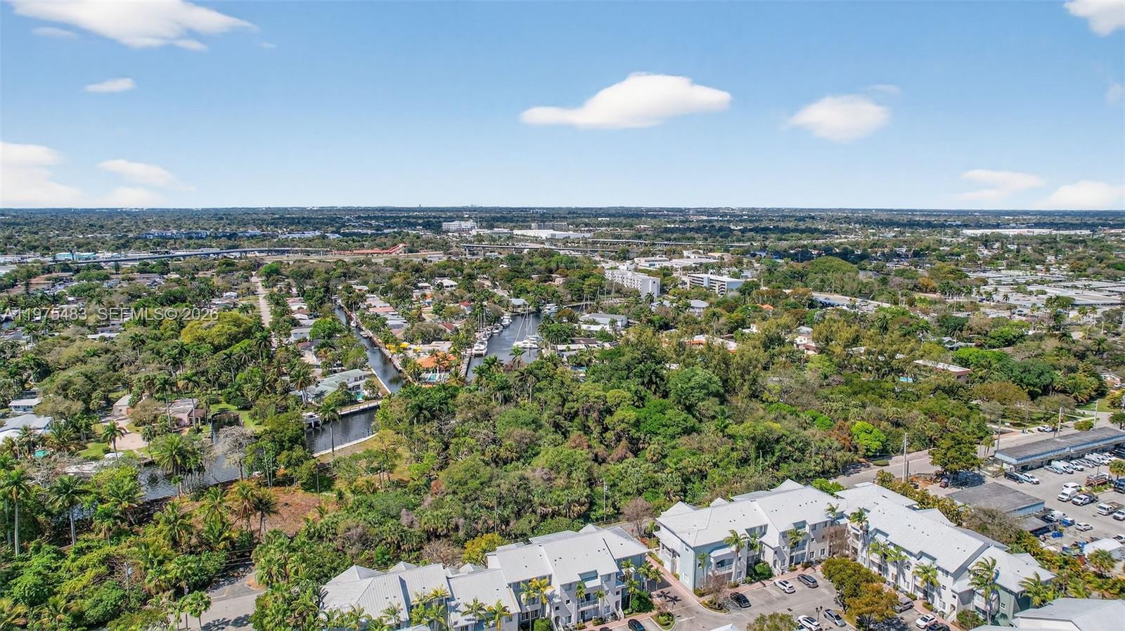 411 SW 13th Ter Fort Lauderdale, FL 33312