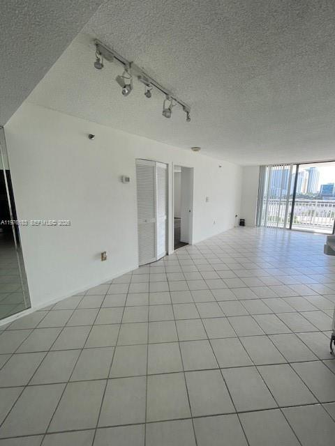 image Winston Towers 60010