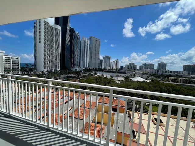 image Winston Towers 60020