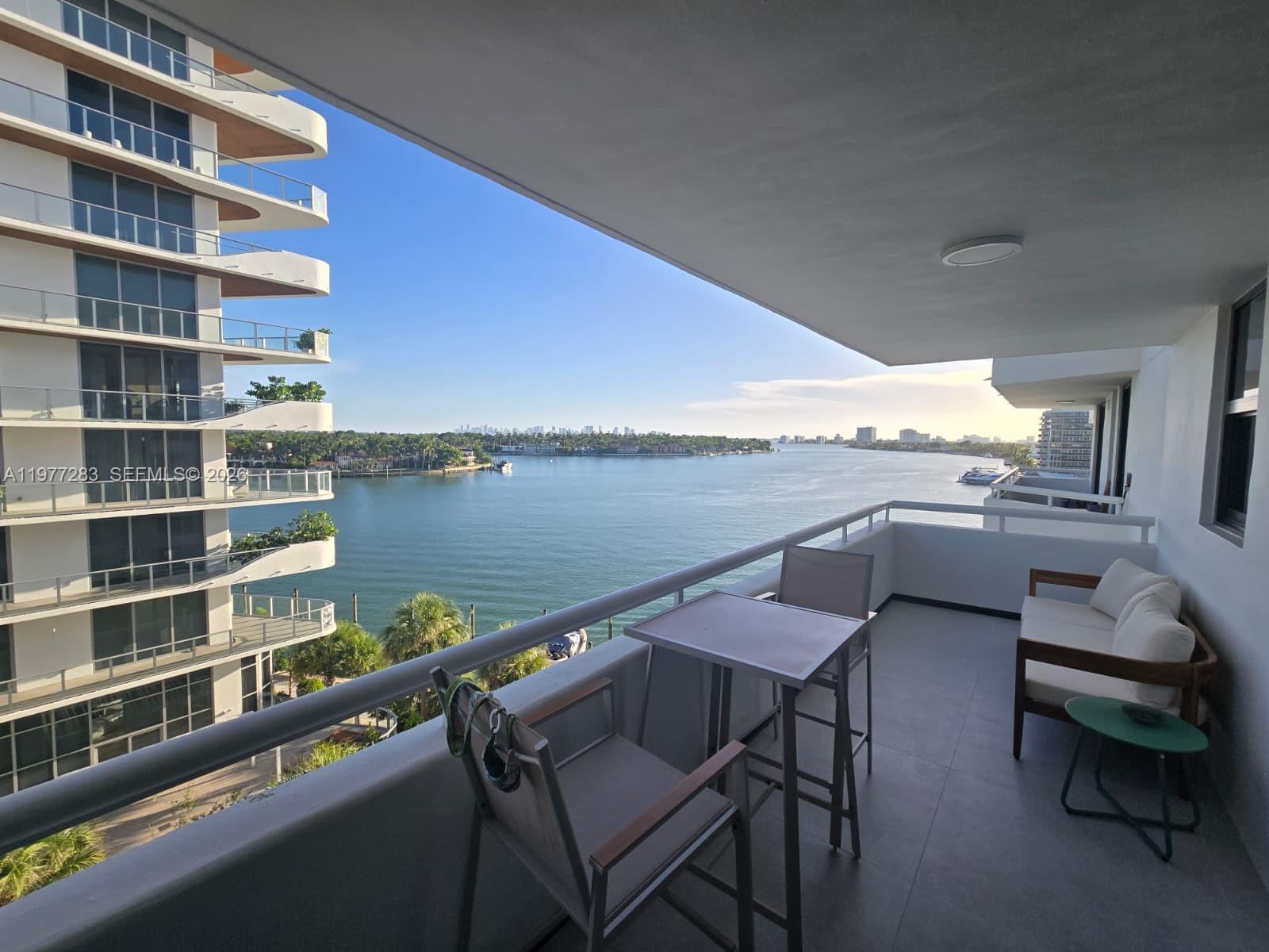 6820 Indian Crk Dr #6C