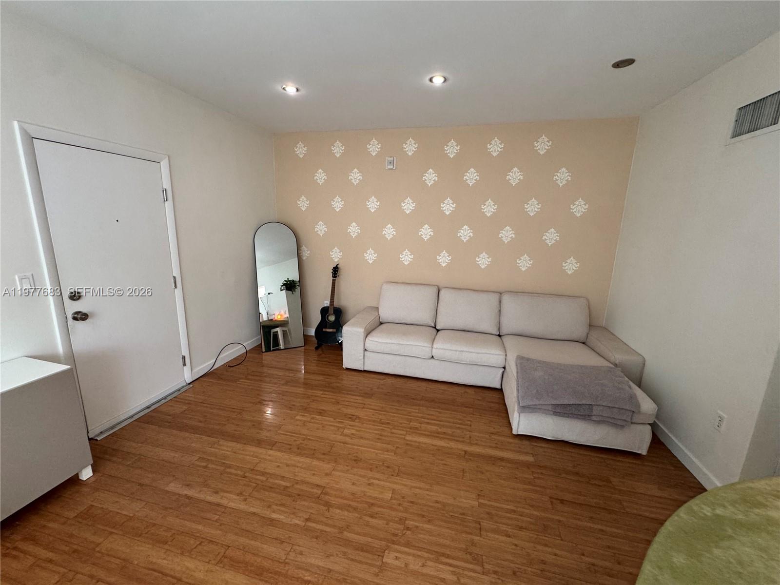 815 Euclid Ave #7 Miami Beach, FL 33139