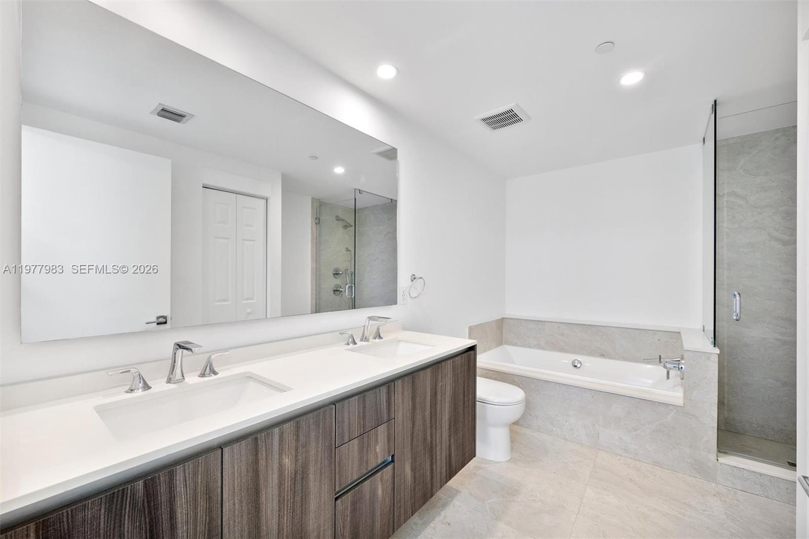 image Aria on the Bay16