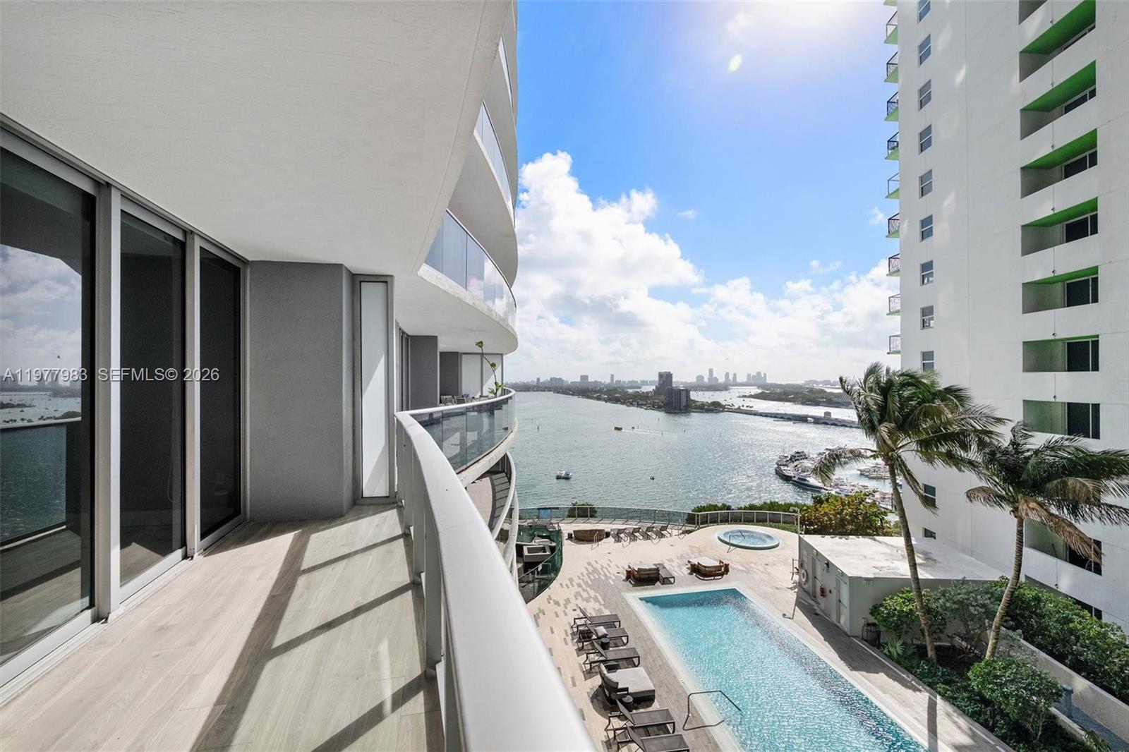 image Aria on the Bay23