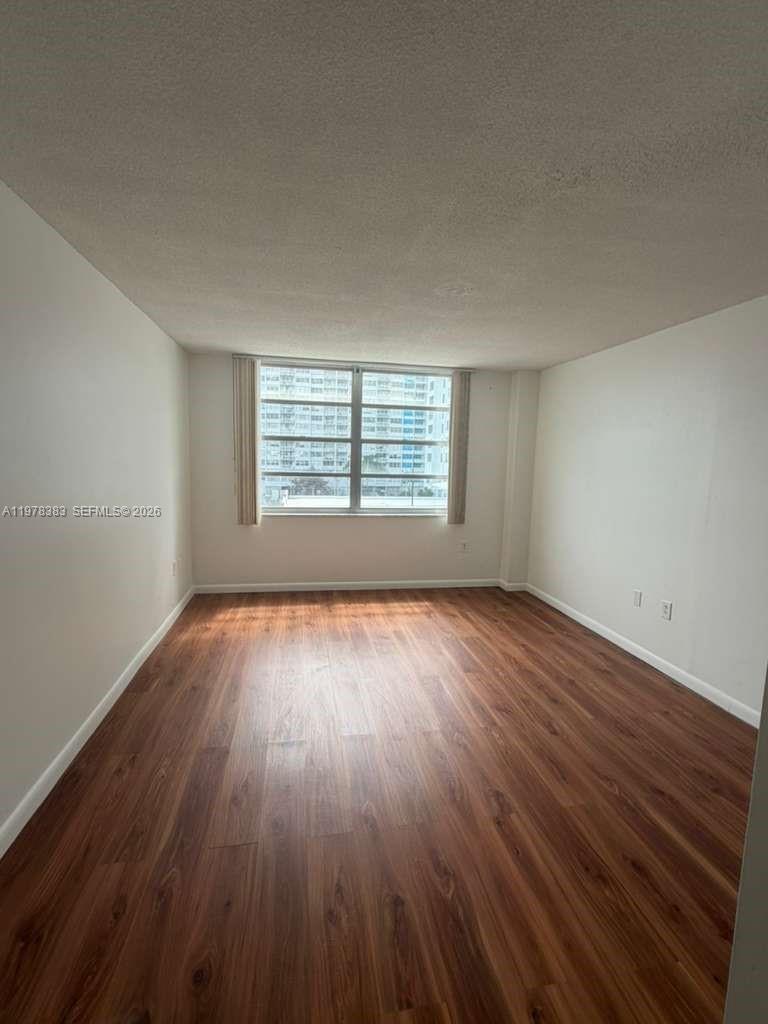 2780 NE 183rd St #410 Aventura, FL 33160