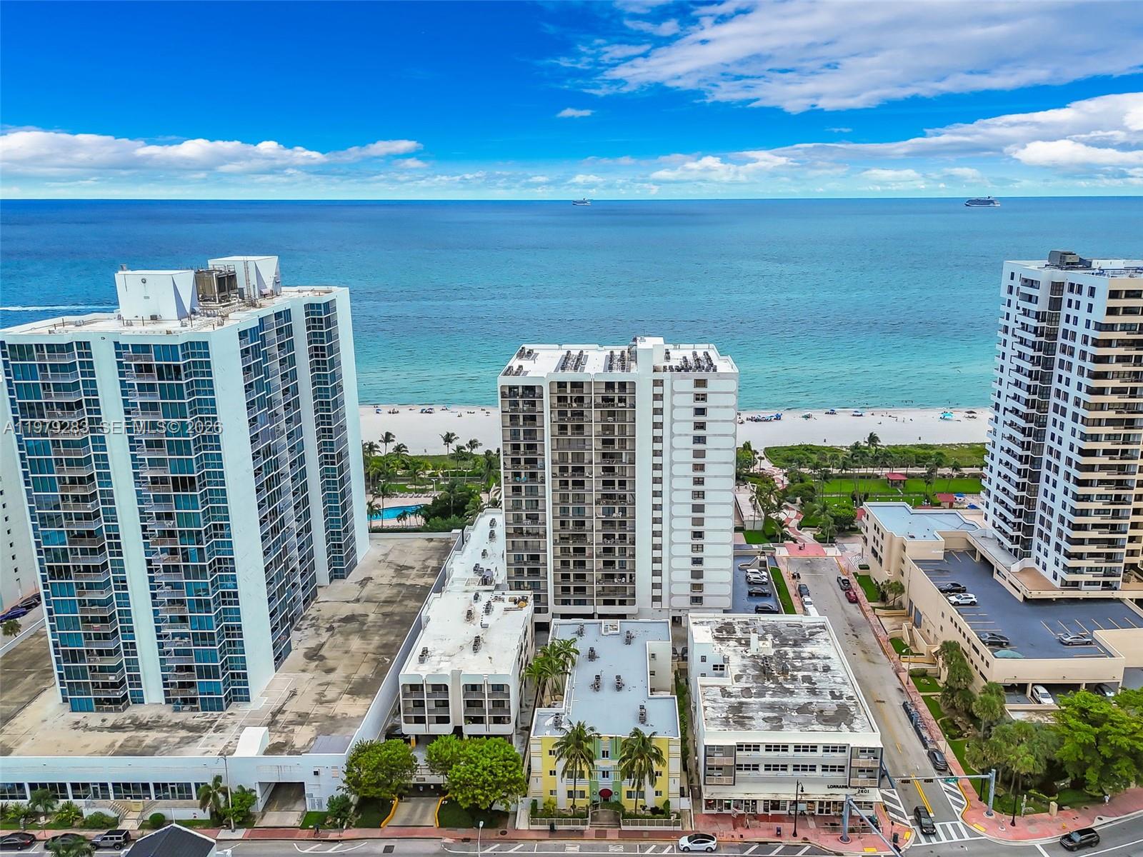 2615 Collins Ave #21 Miami Beach, FL 33140