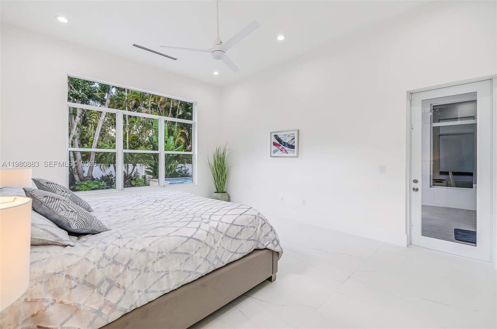 11780 NE 8th Ave Biscayne Park, FL 33161