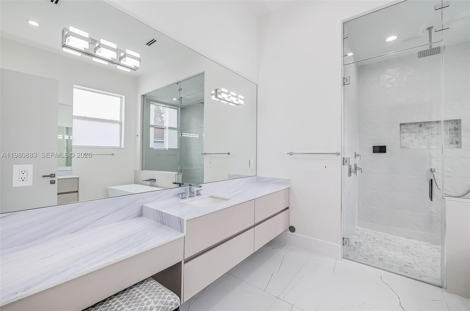 11780 NE 8th Ave Biscayne Park, FL 33161