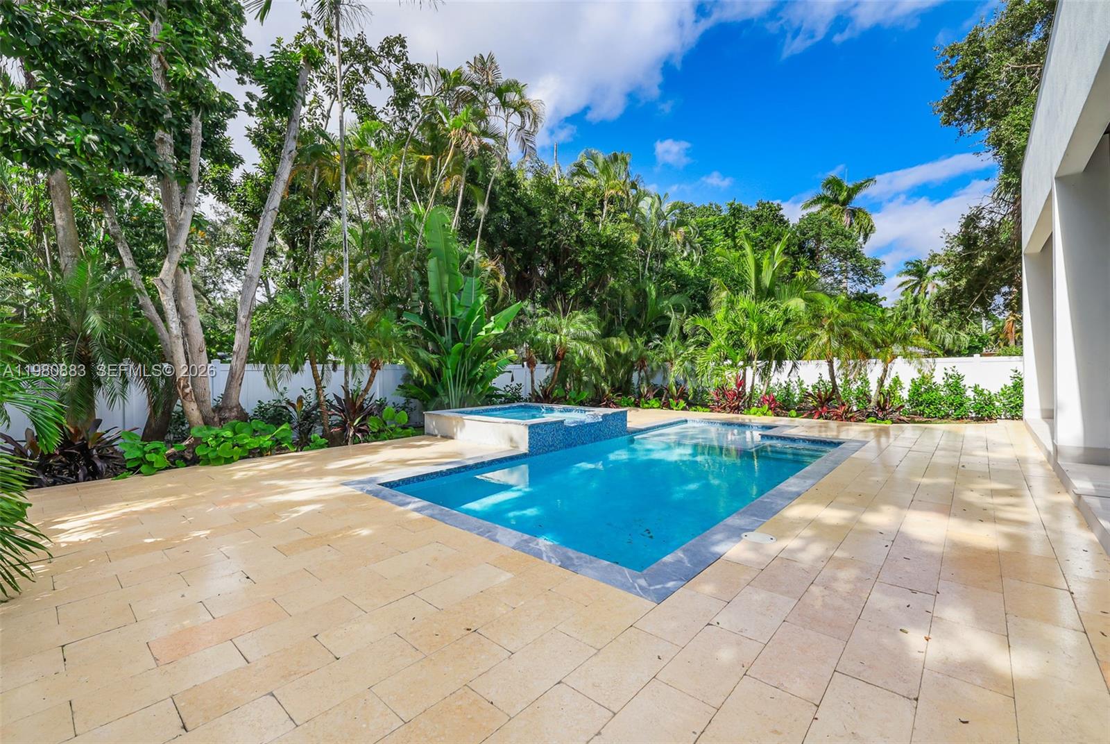 11780 NE 8th Ave Biscayne Park, FL 33161