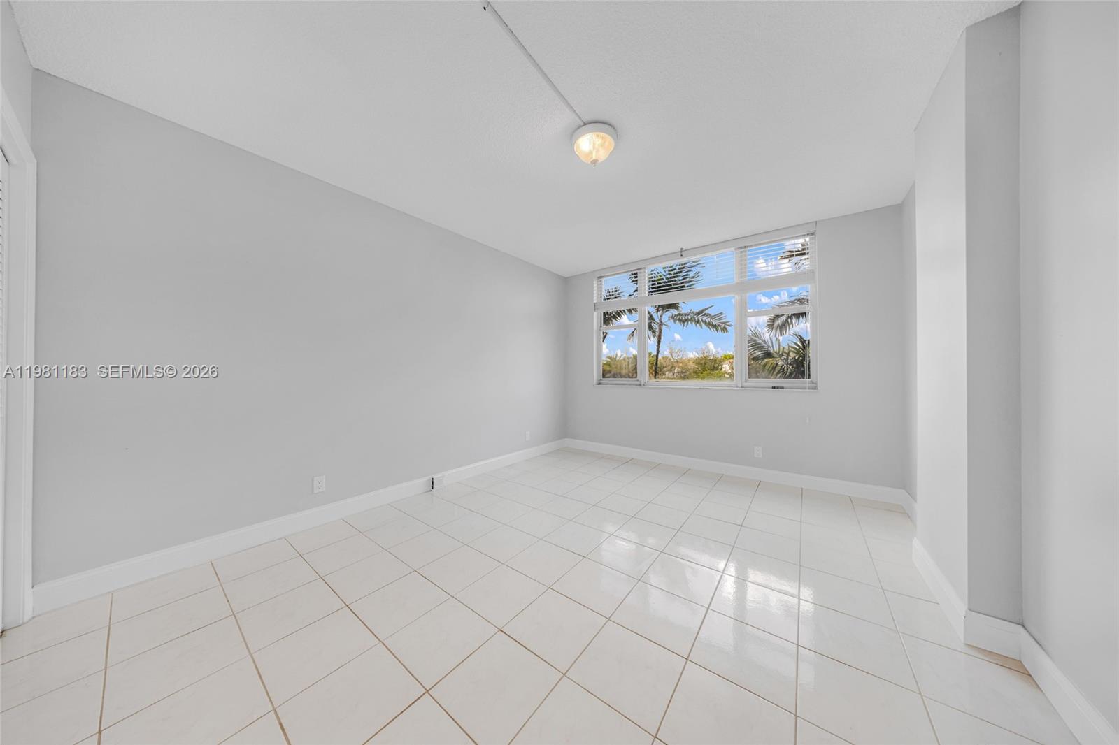 4350 Hillcrest Dr #200 Hollywood, FL 33021