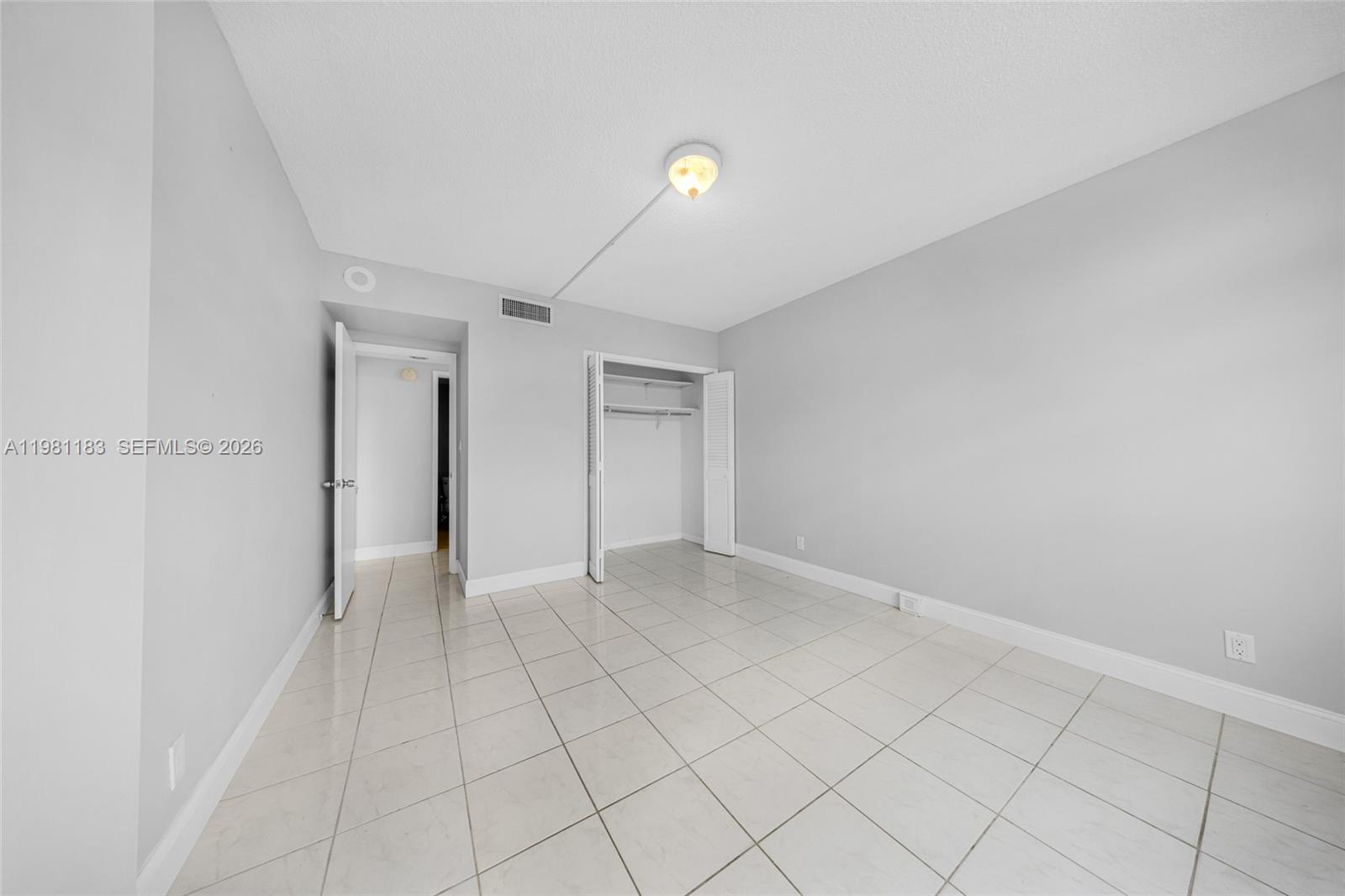 4350 Hillcrest Dr #200 Hollywood, FL 33021