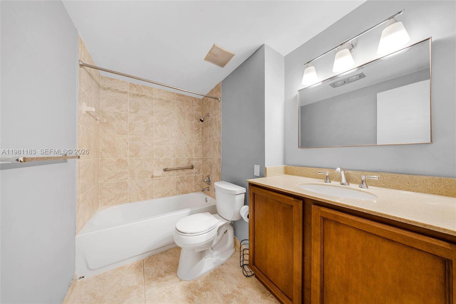 4350 Hillcrest Dr #200 Hollywood, FL 33021