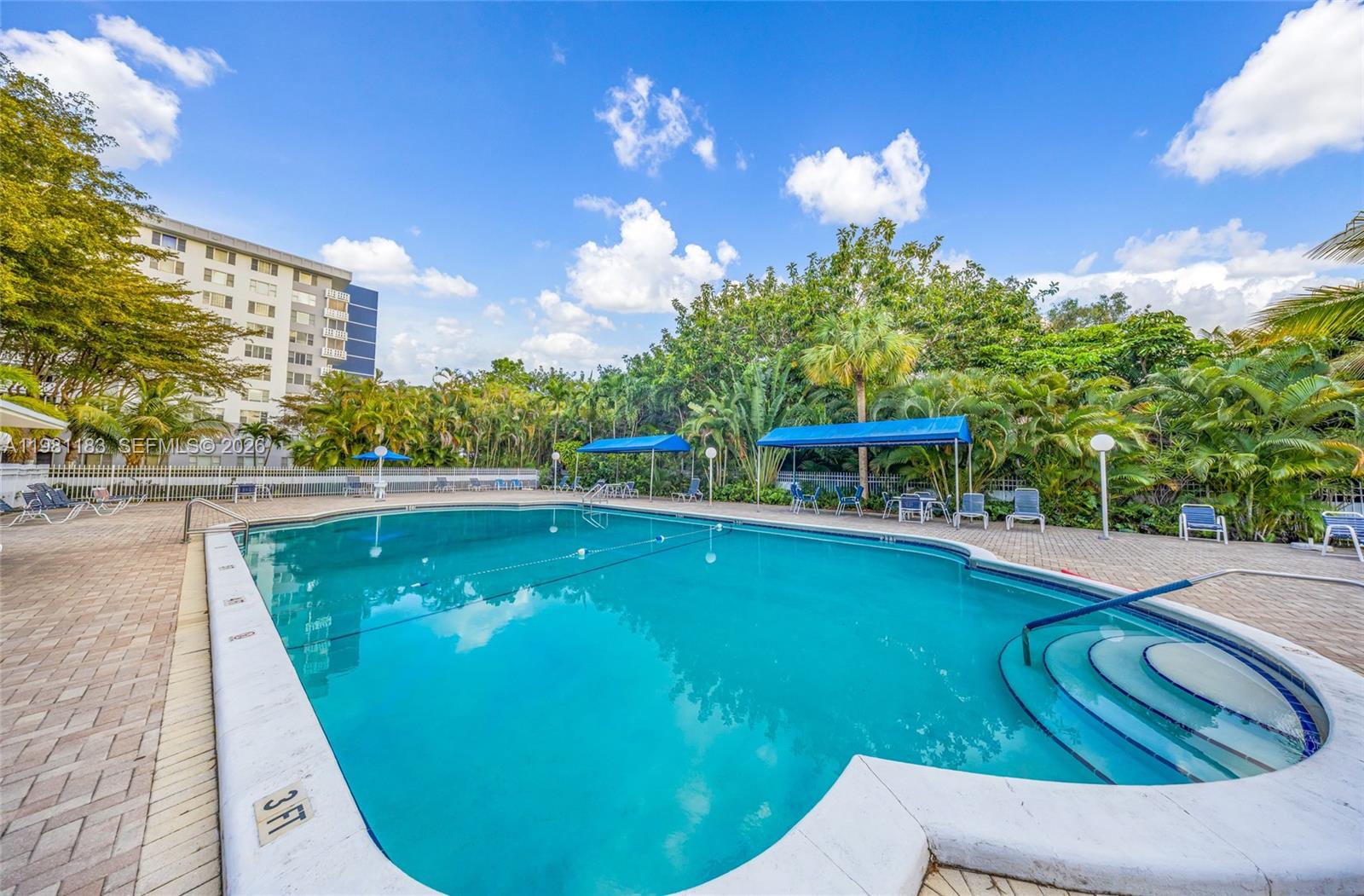 4350 Hillcrest Dr #200 Hollywood, FL 33021