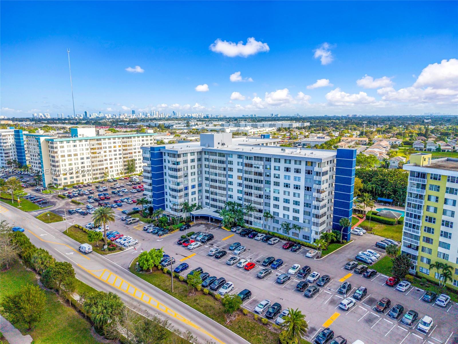 4350 Hillcrest Dr #200 Hollywood, FL 33021