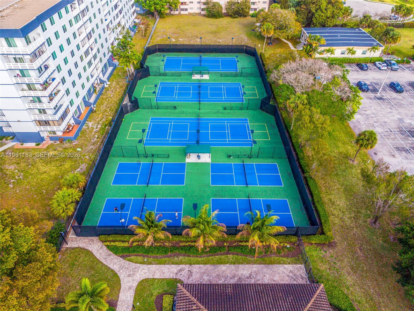 4350 Hillcrest Dr #200 Hollywood, FL 33021