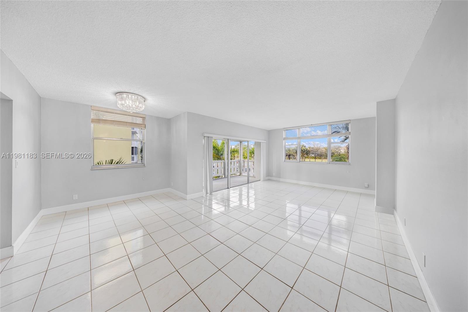 4350 Hillcrest Dr #200 Hollywood, FL 33021