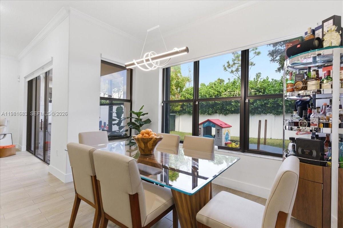 3407 W 99th Pl Hialeah, FL 33018