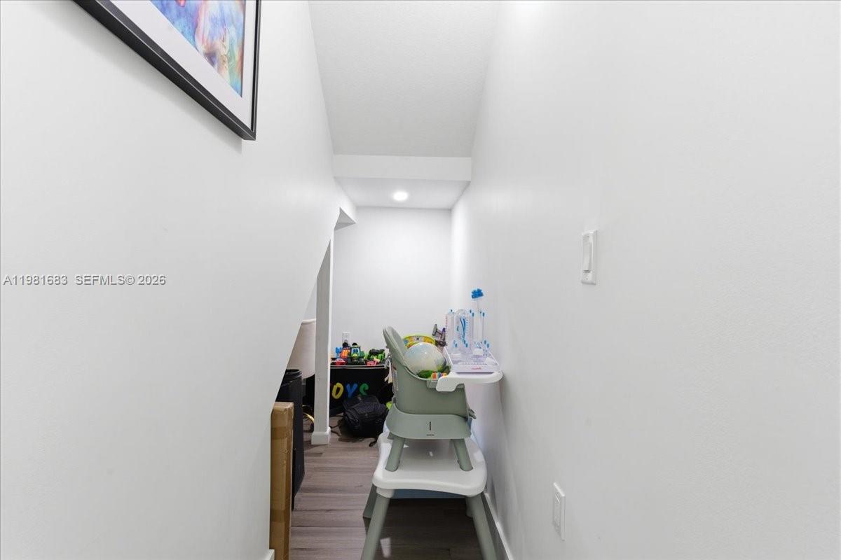 3407 W 99th Pl Hialeah, FL 33018