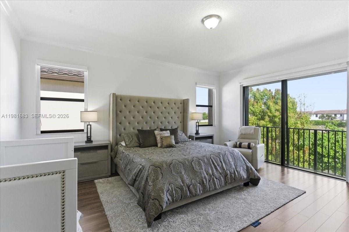 3407 W 99th Pl Hialeah, FL 33018