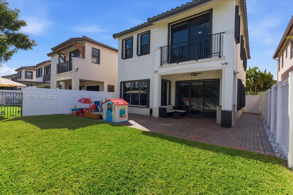 3407 W 99th Pl Hialeah, FL 33018