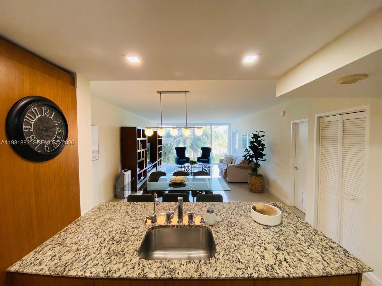 image Harbour House14