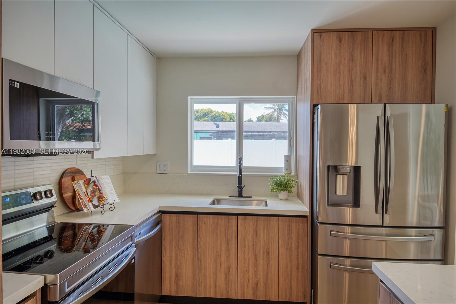 1524 NE 31st Ct Pompano Beach, FL 33064