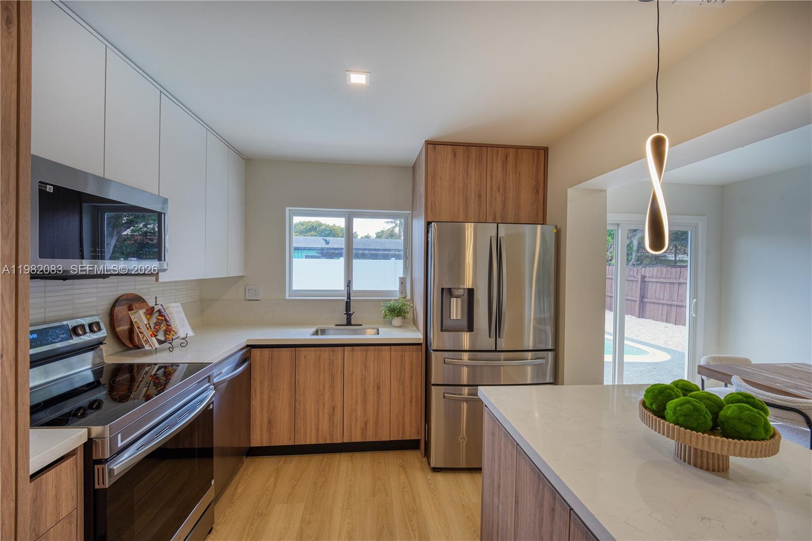 1524 NE 31st Ct Pompano Beach, FL 33064