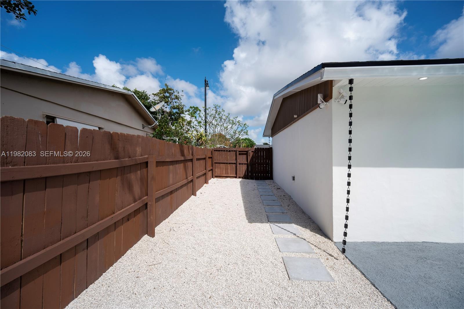 1524 NE 31st Ct Pompano Beach, FL 33064