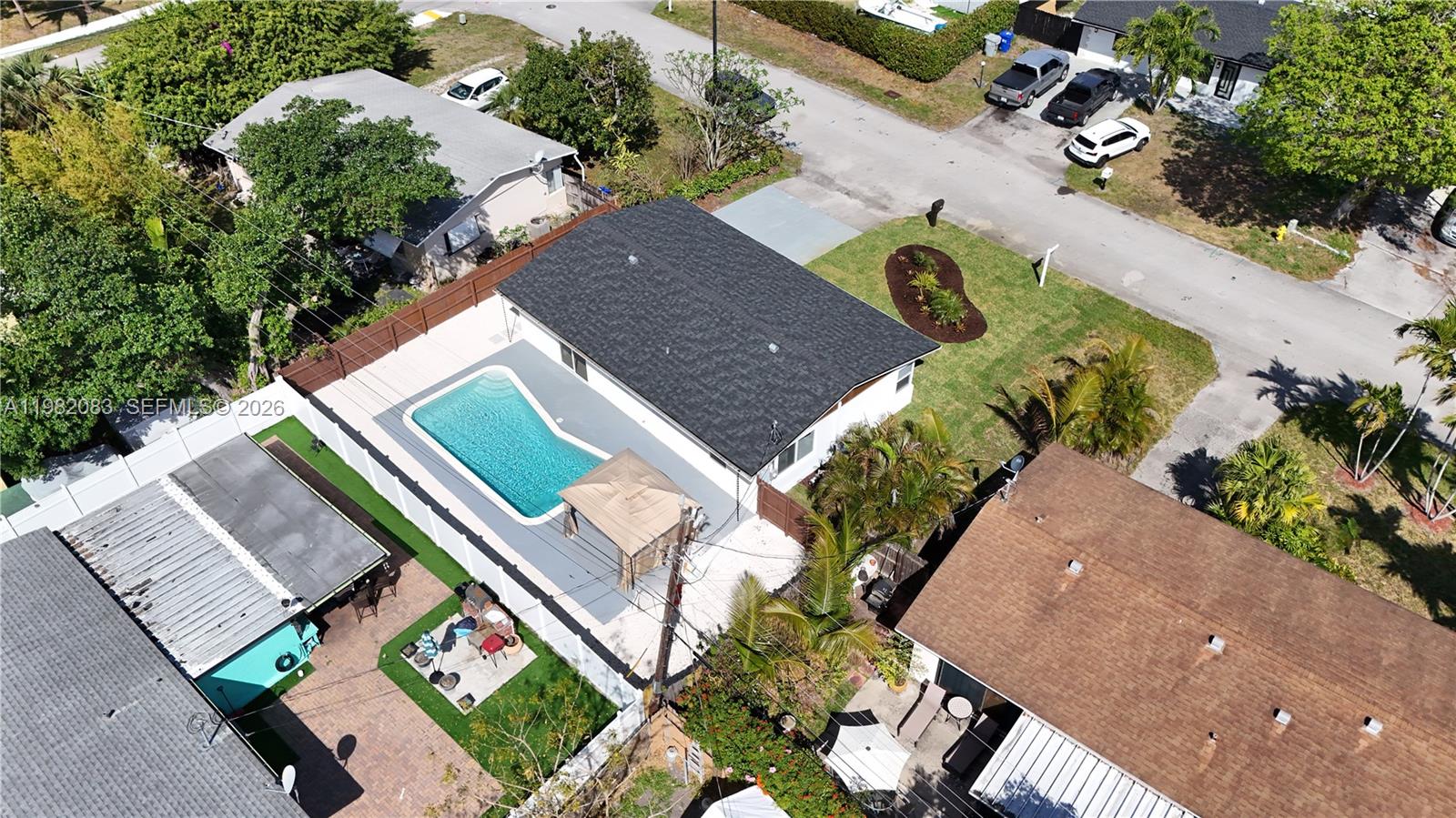 1524 NE 31st Ct Pompano Beach, FL 33064