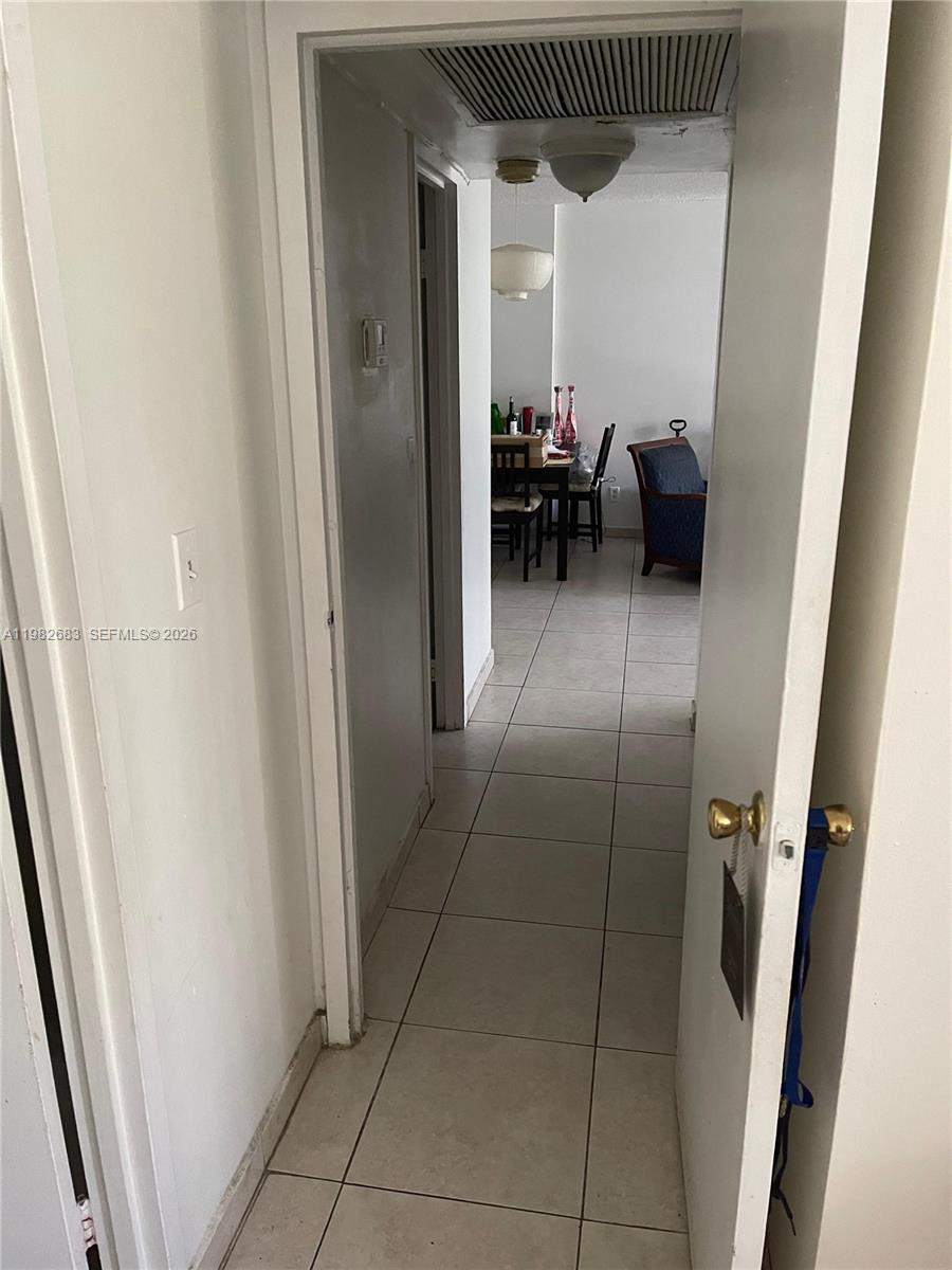 210 172nd St #323 Sunny Isles Beach, FL 33160