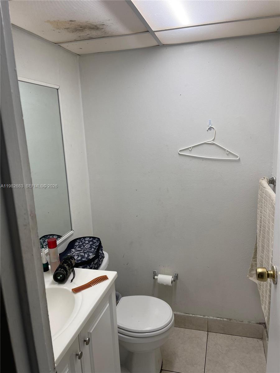 210 172nd St #323 Sunny Isles Beach, FL 33160