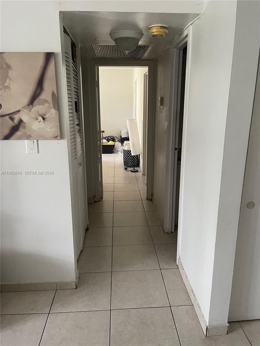 210 172nd St #323 Sunny Isles Beach, FL 33160