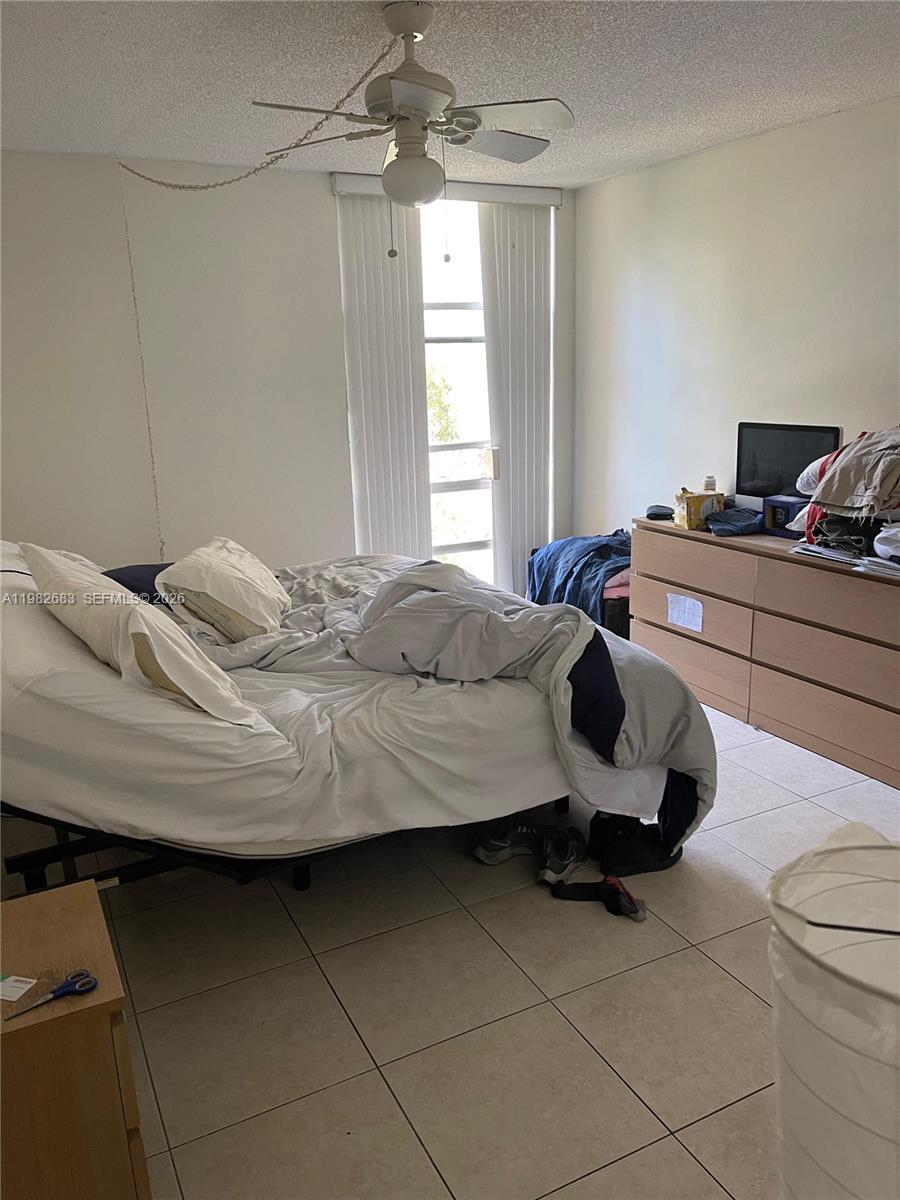 210 172nd St #323 Sunny Isles Beach, FL 33160