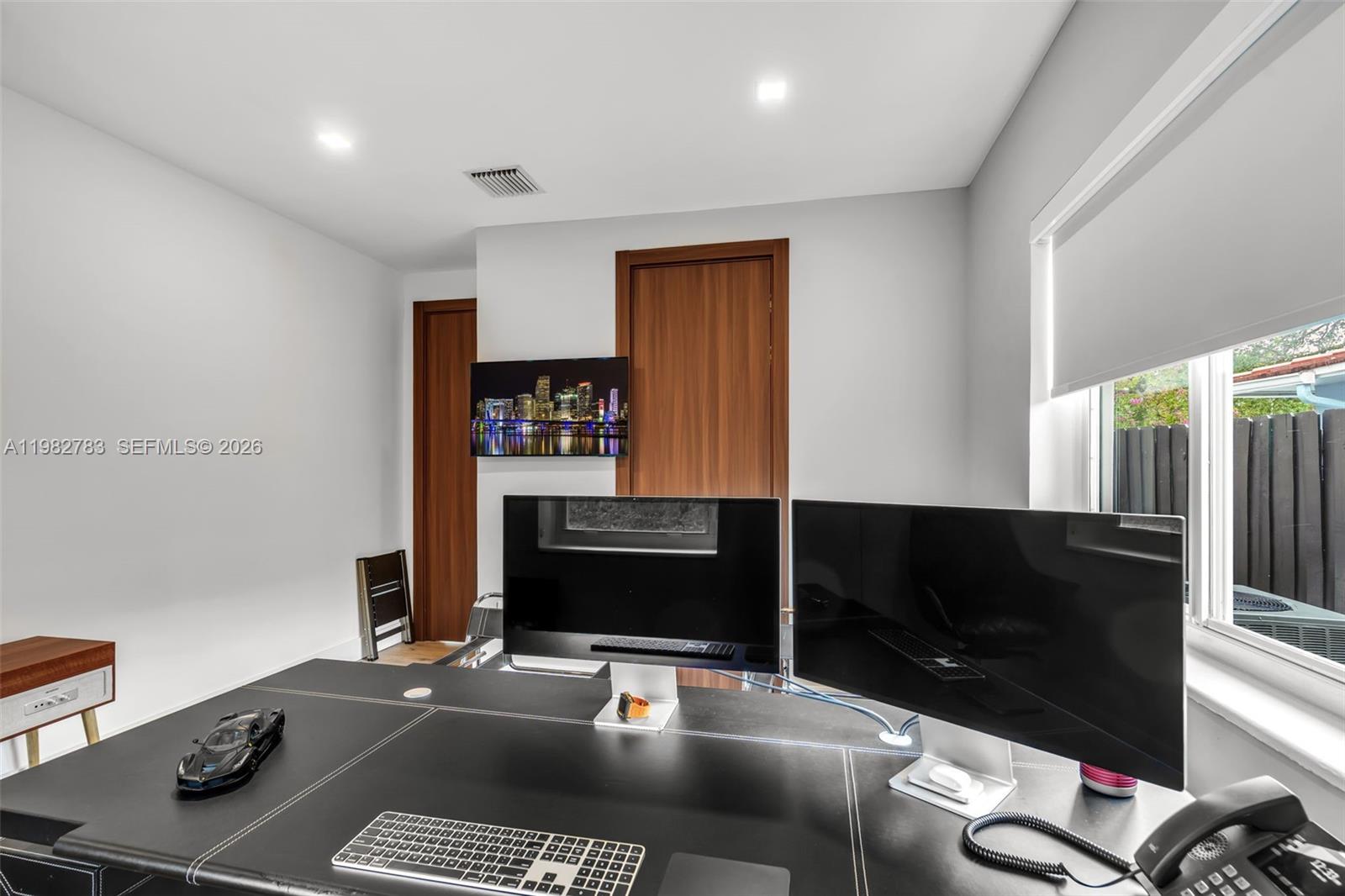 500 NE 51st St Miami, FL 33137