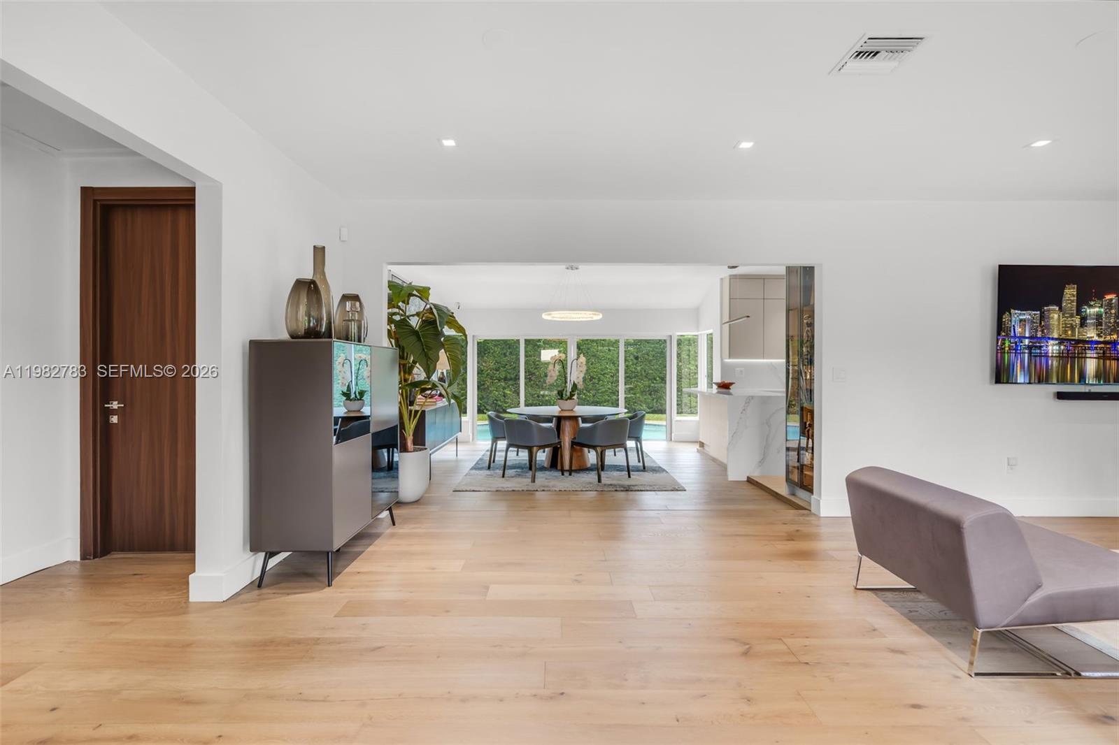 500 NE 51st St Miami, FL 33137