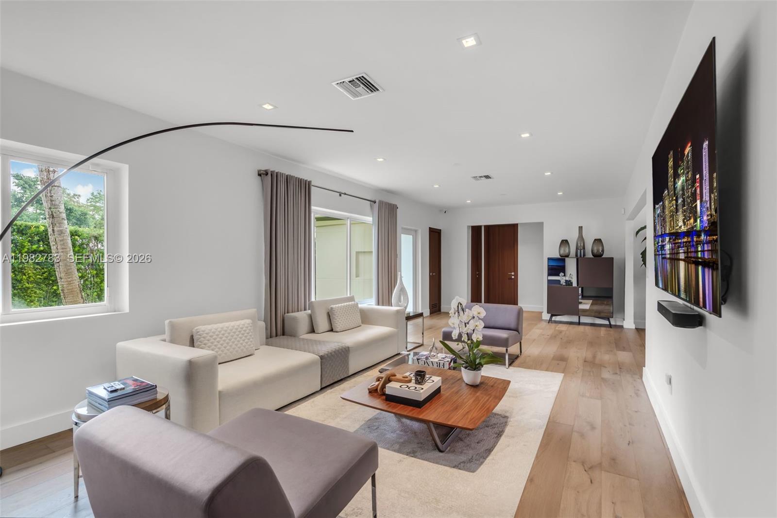 500 NE 51st St Miami, FL 33137