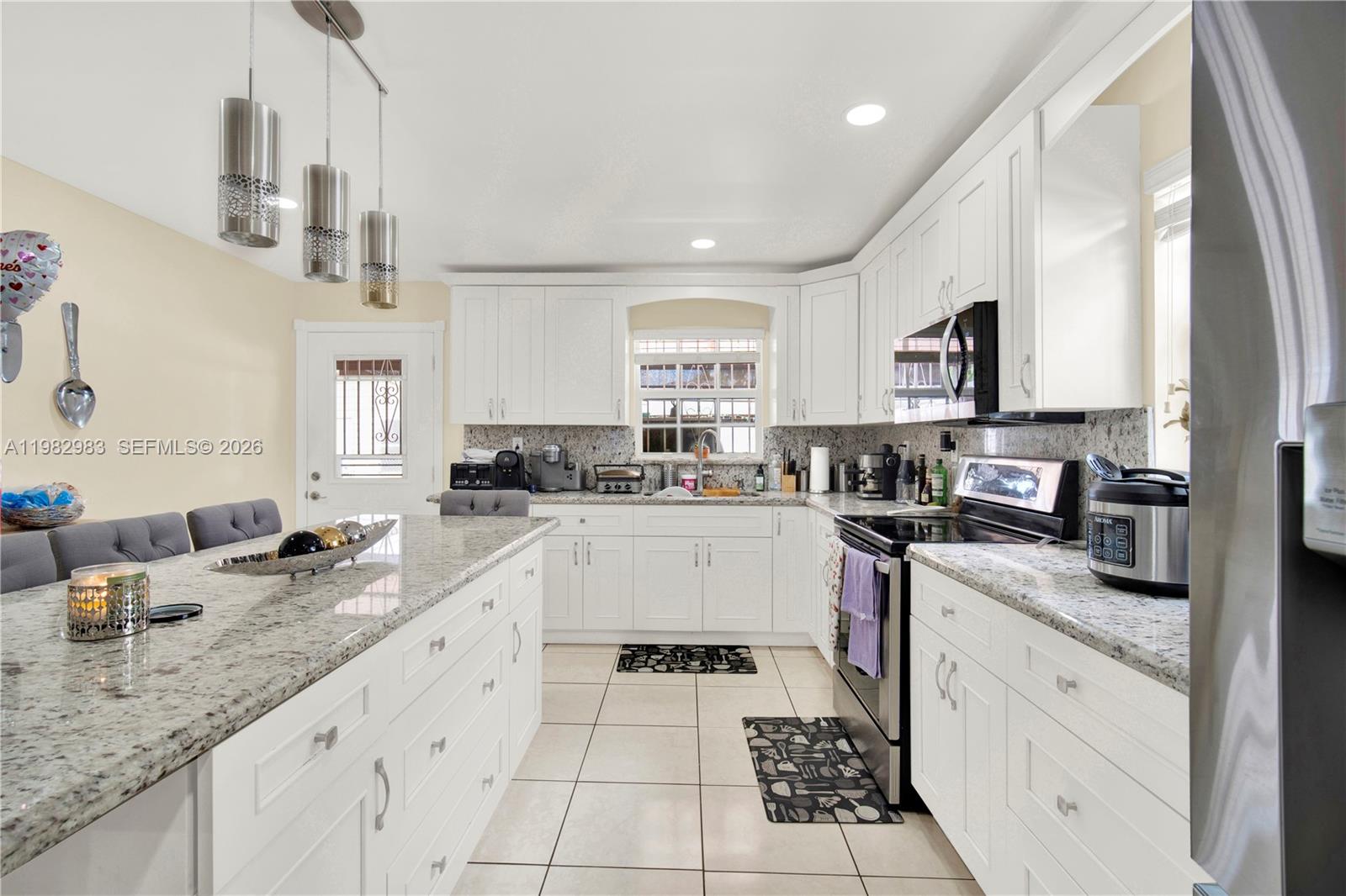 560 NW 57th Ct Miami, FL 33126