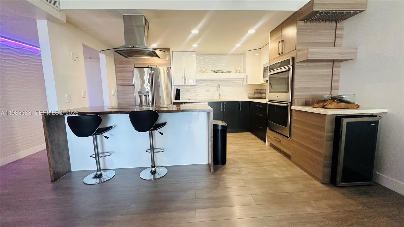 19390 Collins Ave #424 Sunny Isles Beach, FL 33160