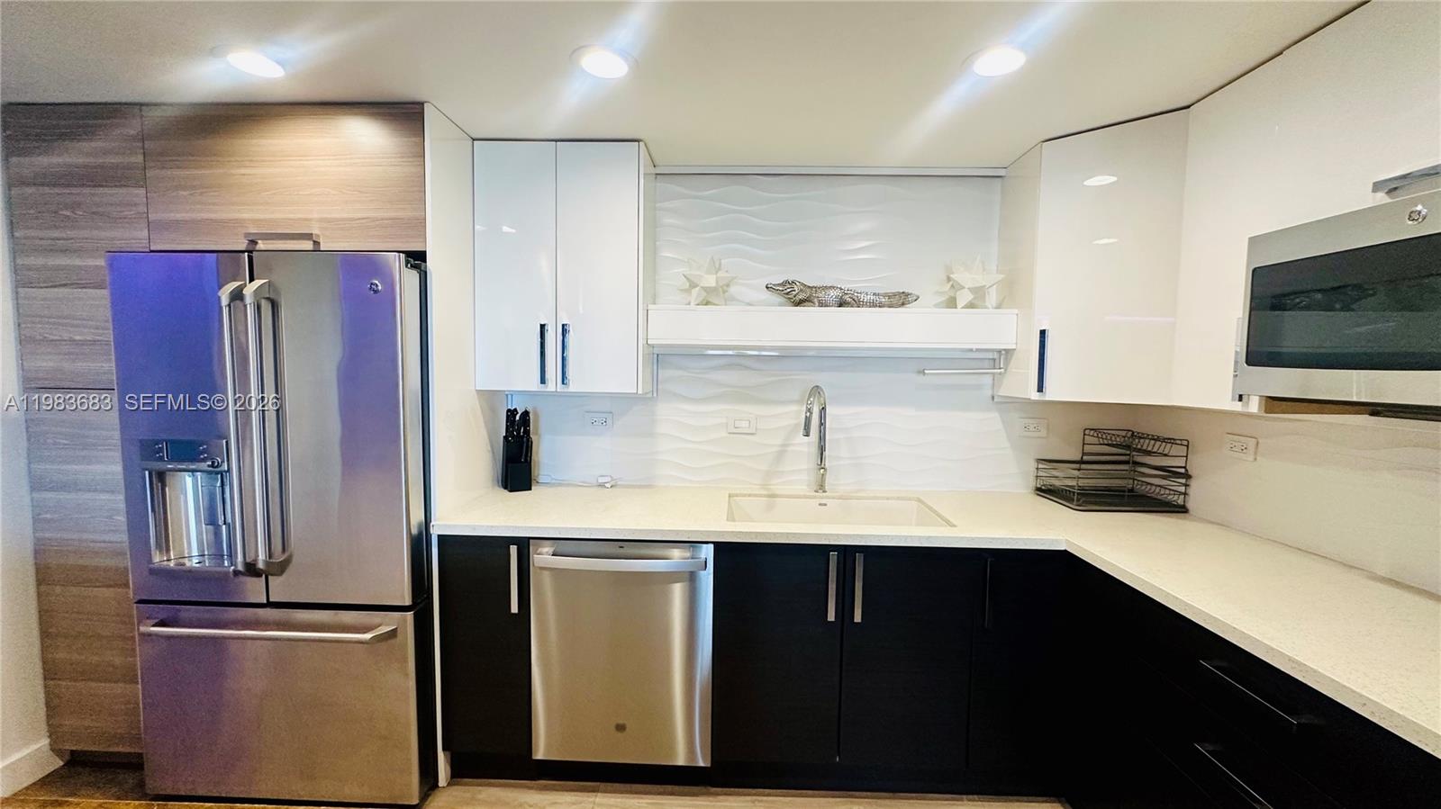 19390 Collins Ave #424 Sunny Isles Beach, FL 33160