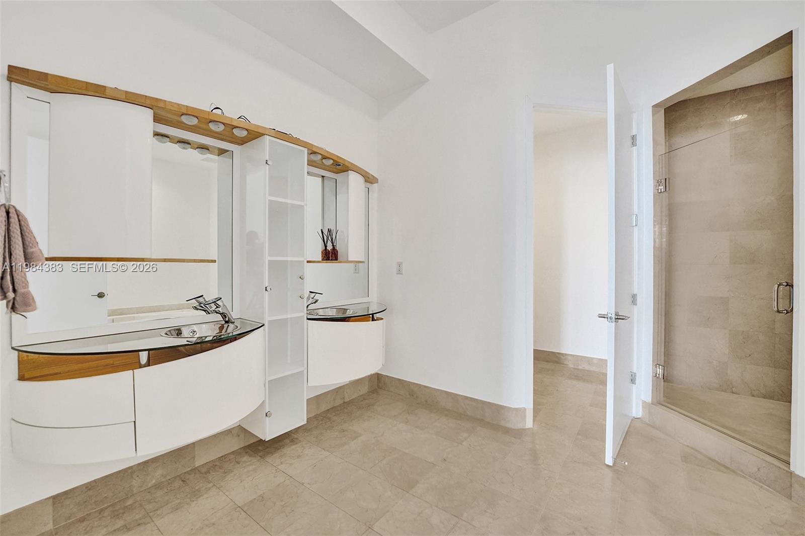 18101 Collins Ave #PH206 Sunny Isles Beach, FL 33160